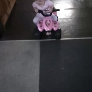 Meet your Posher, Joel